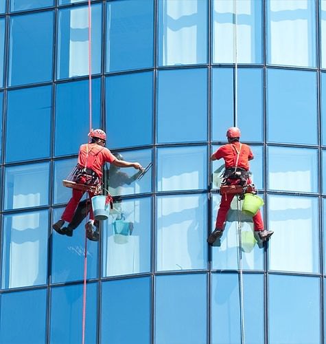 Мытье фасадов промальпинистами в Курске